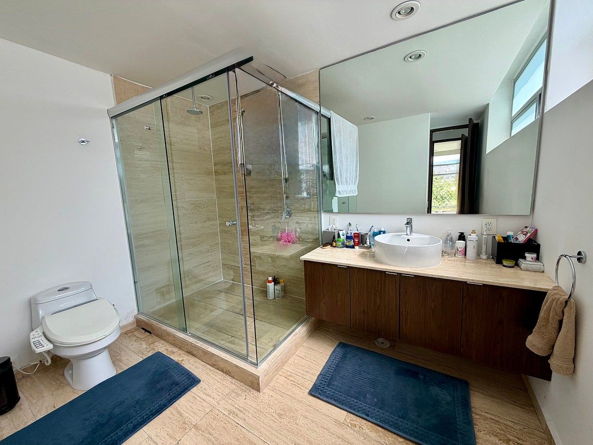 5 de 21: Baño recámara principal