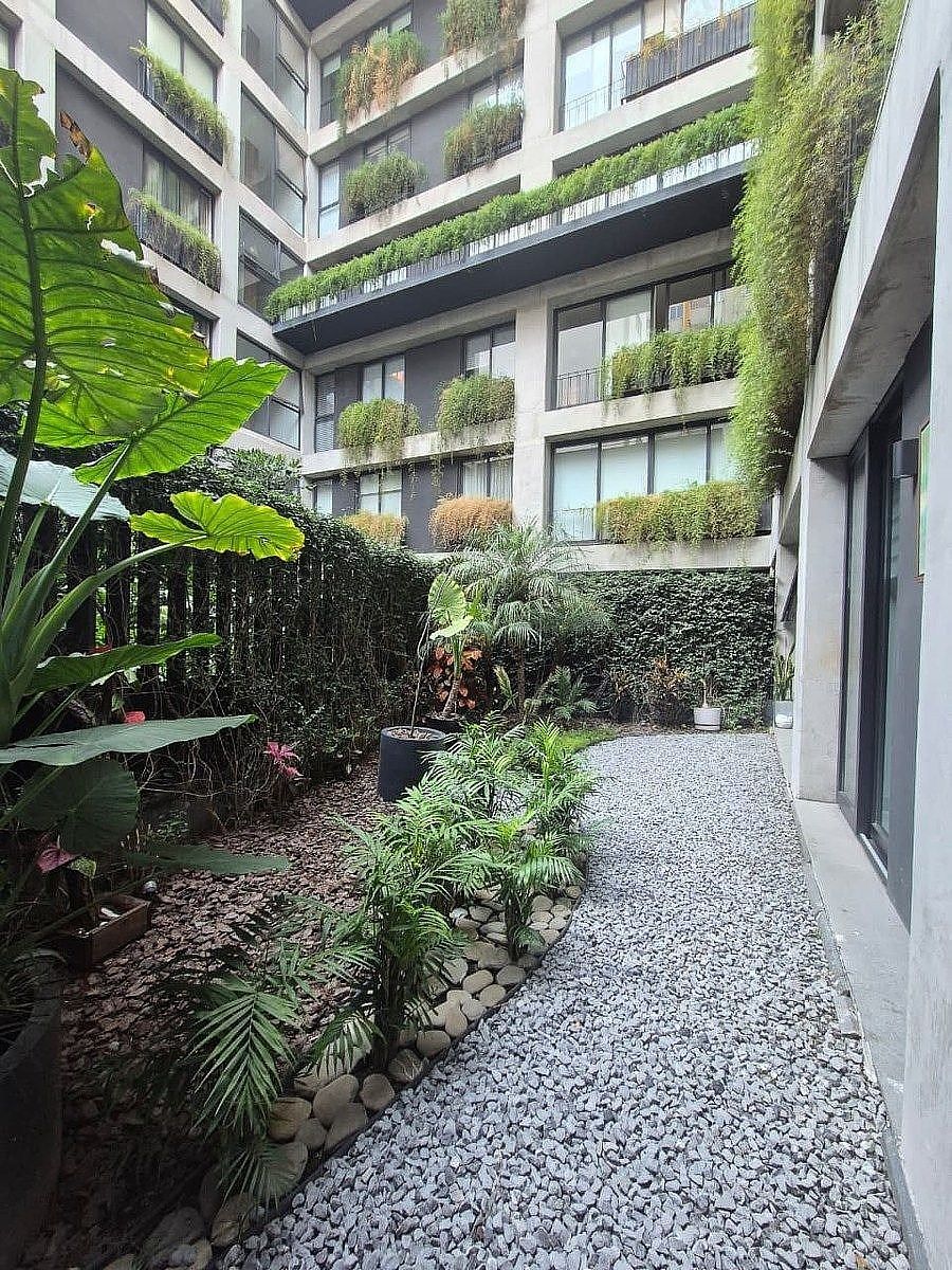 2 de 25: Jardín privado