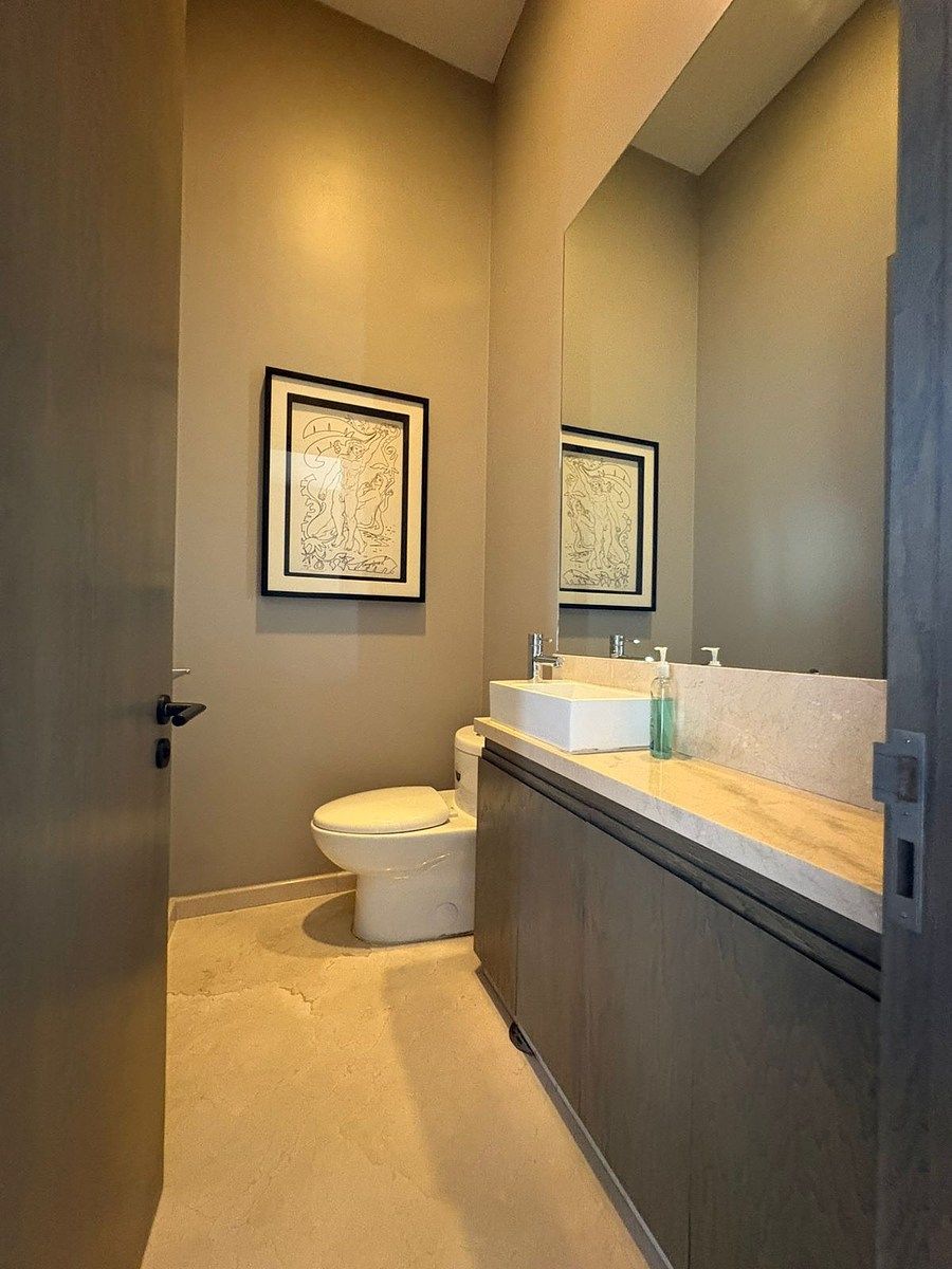 23 of 37: BAÑO ROOF GARDEN