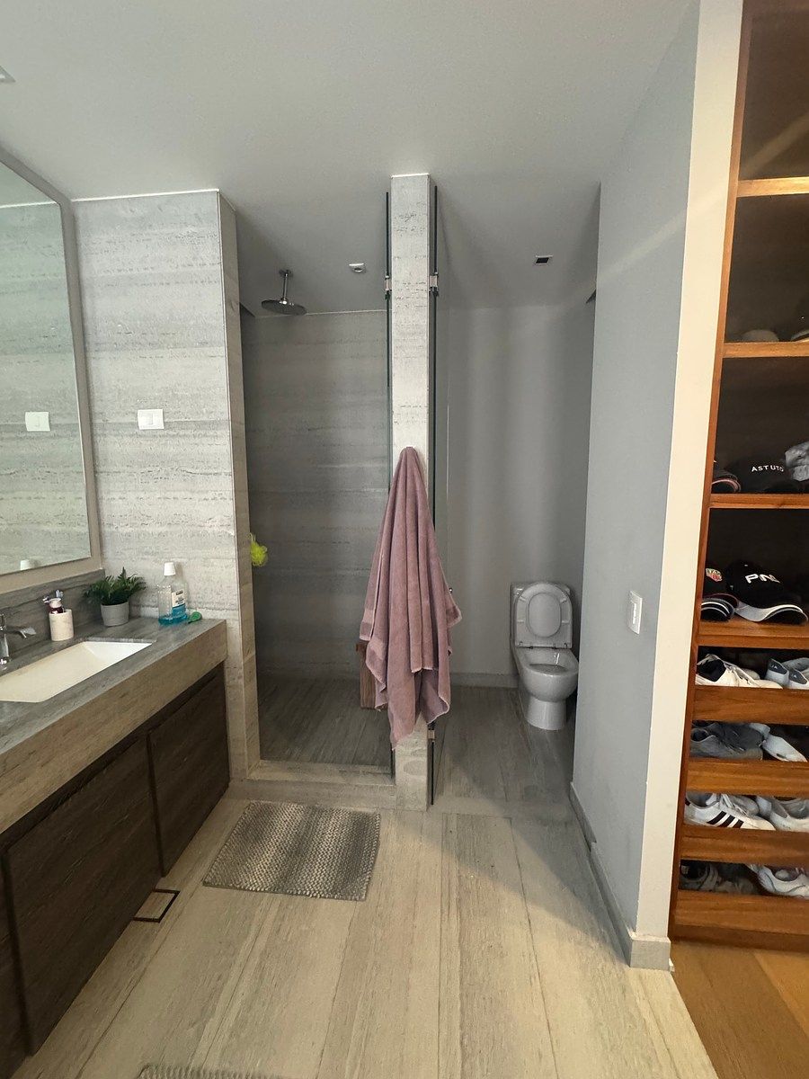 25 de 48: Baño Recamara principal