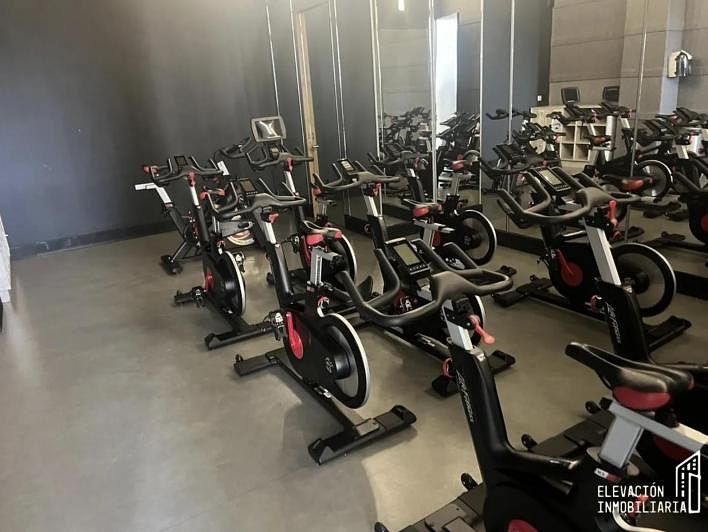 43 de 48: Salon de Spinning