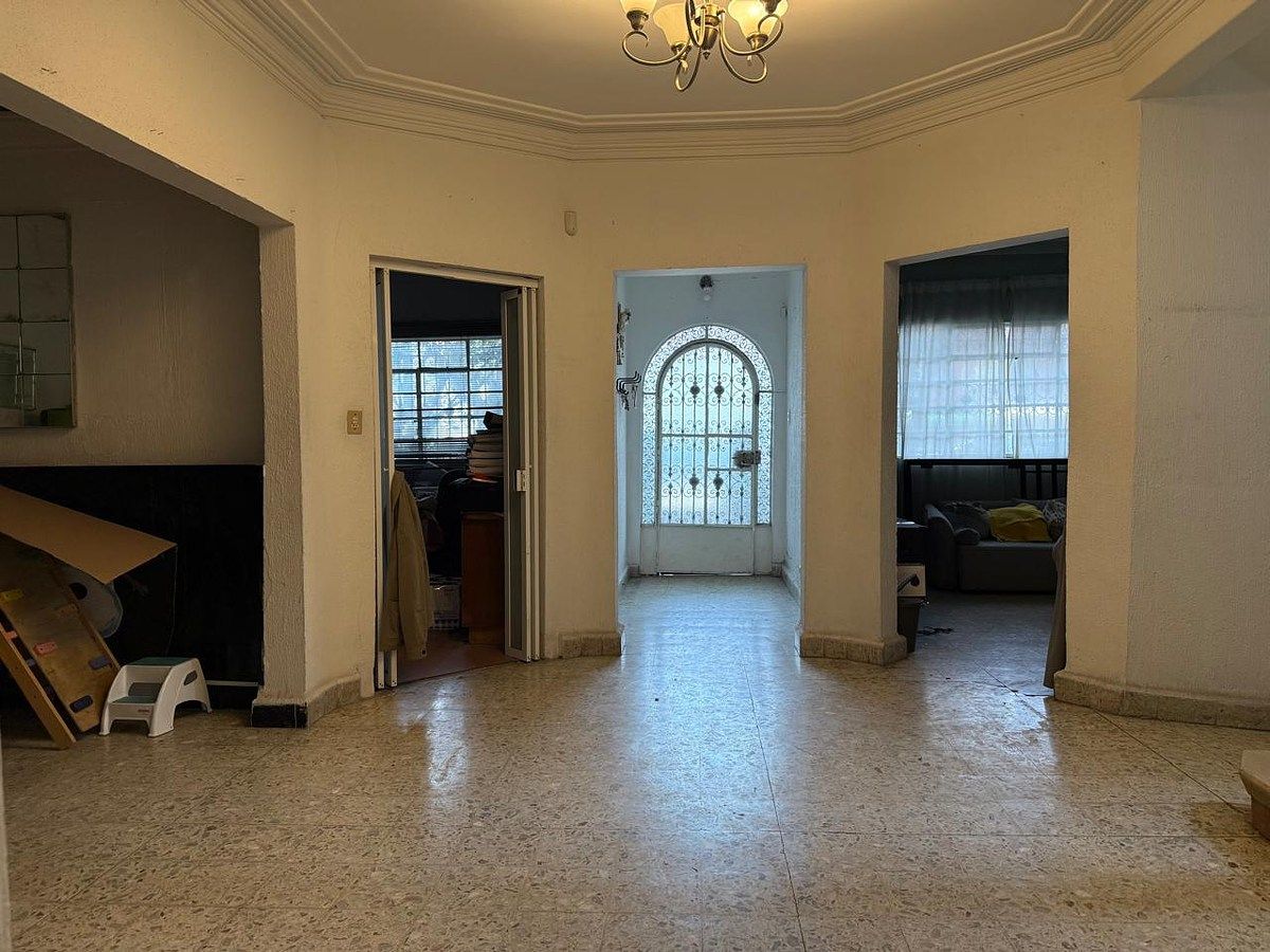 6 of 23: Recibidor Planta Baja