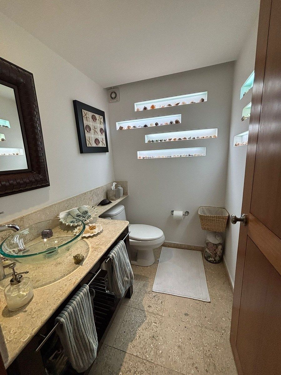 Baño de Visitas, foto 21 de 39