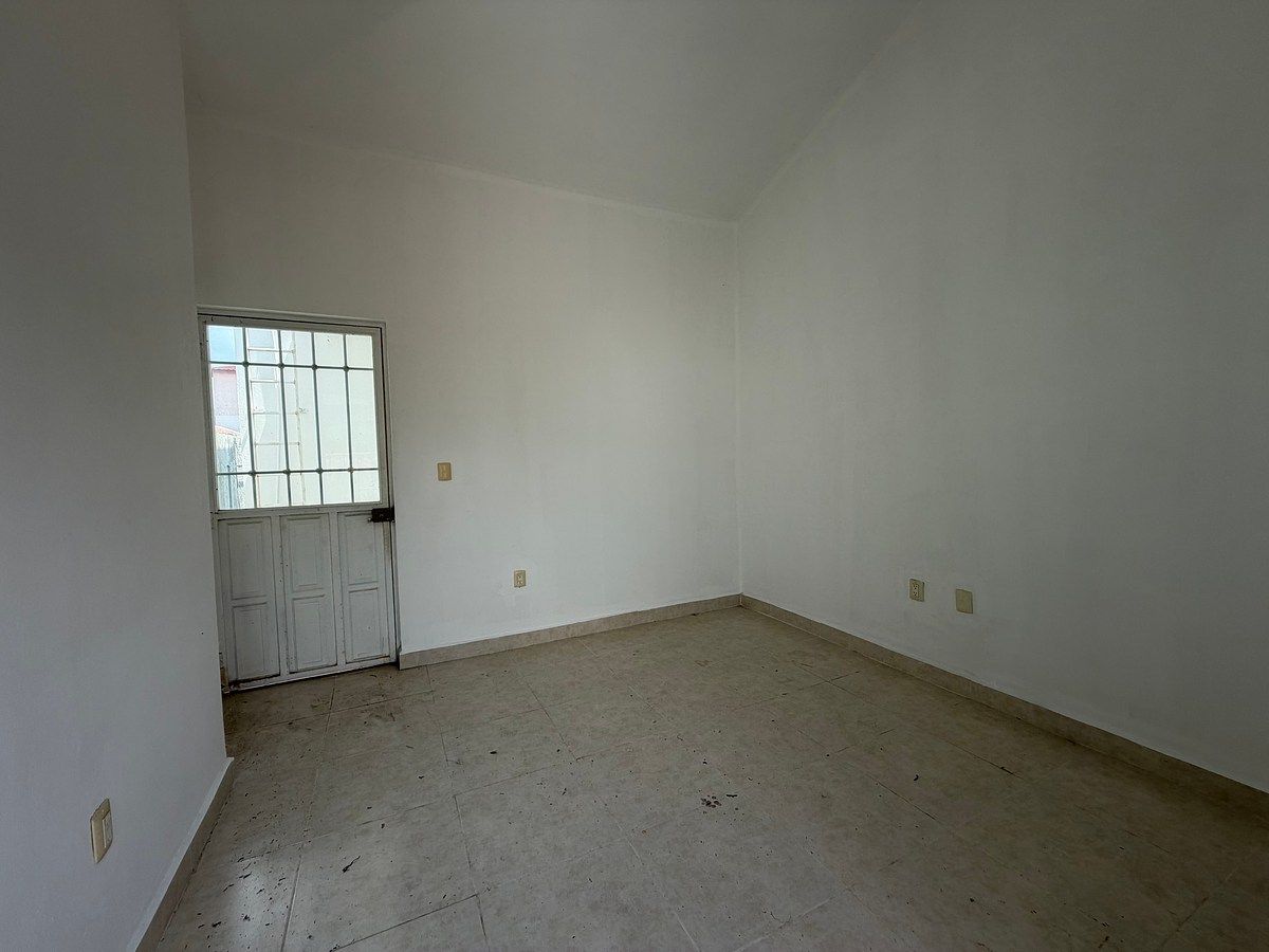 39 de 42: Cuarto de servicio