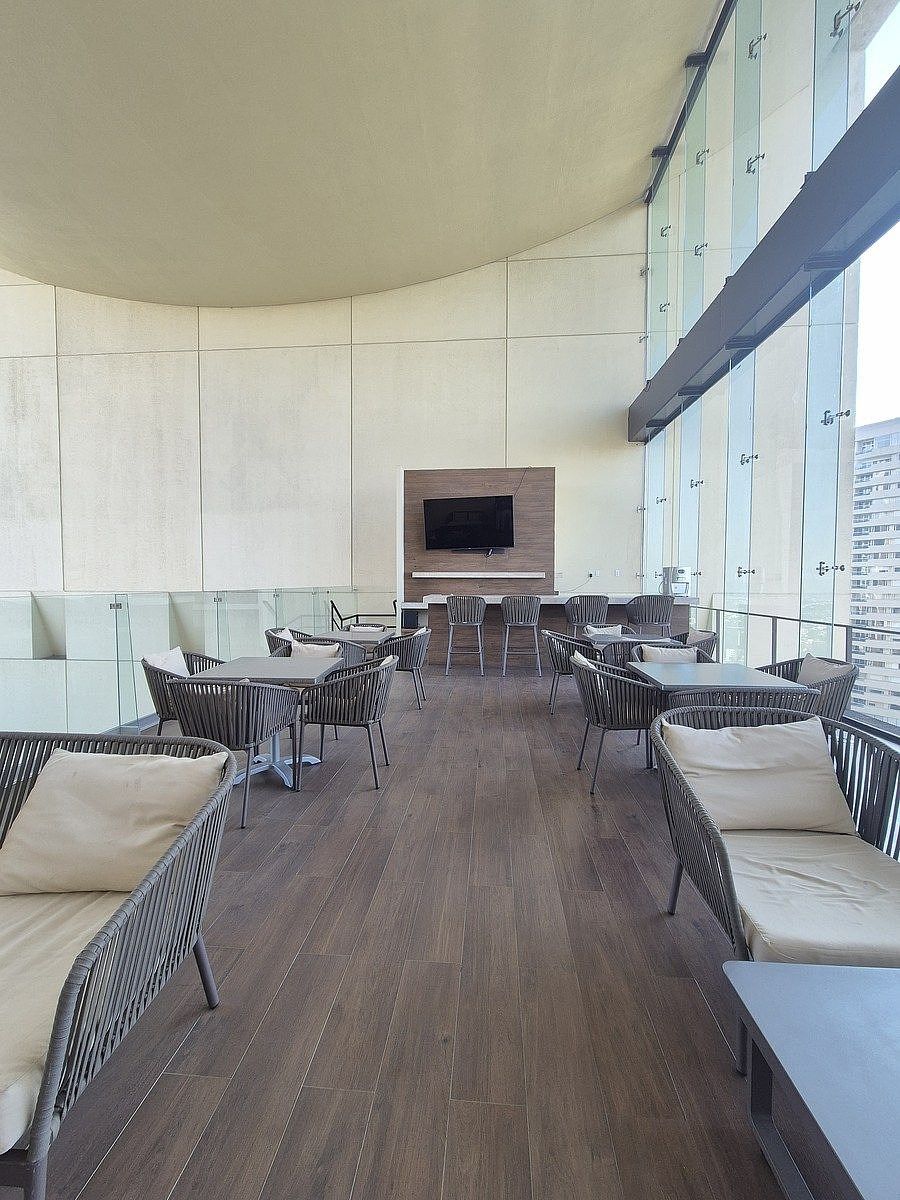 13 de 27: Area común