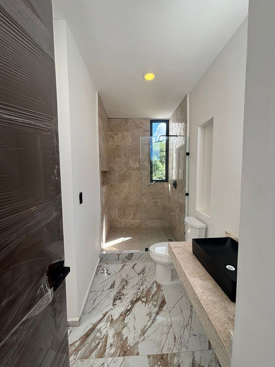 7 de 24: Baño Recámara Principal