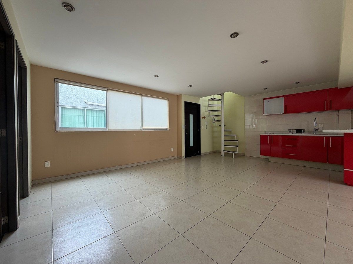 5 of 16: Entrada y acceso al Roof Garden privado