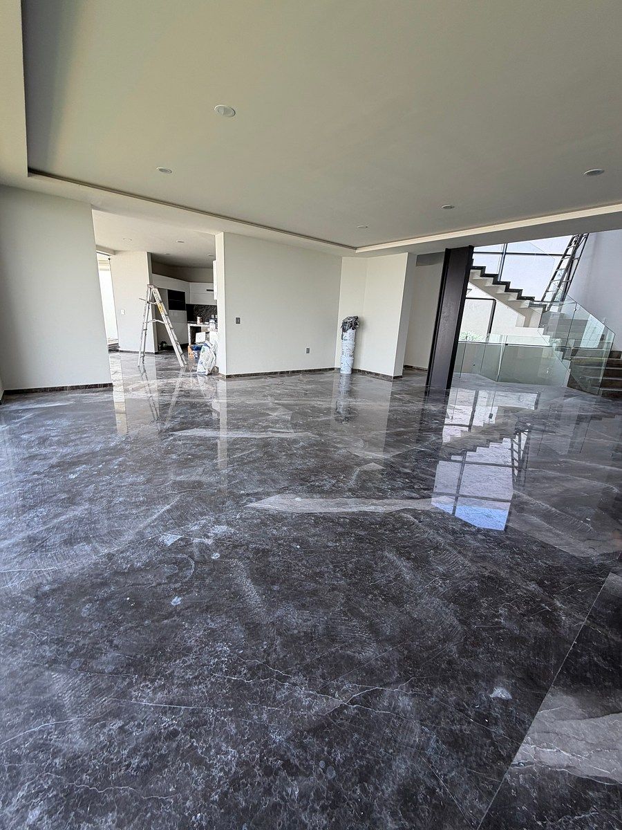 20 of 20: Sala y comedor