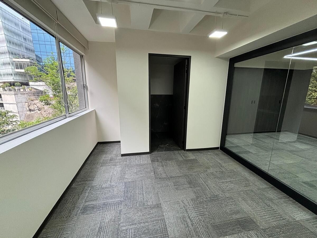 Sala Comercial em Bosque de las Lomas, Miguel Hidalgo, foto 9 de 22