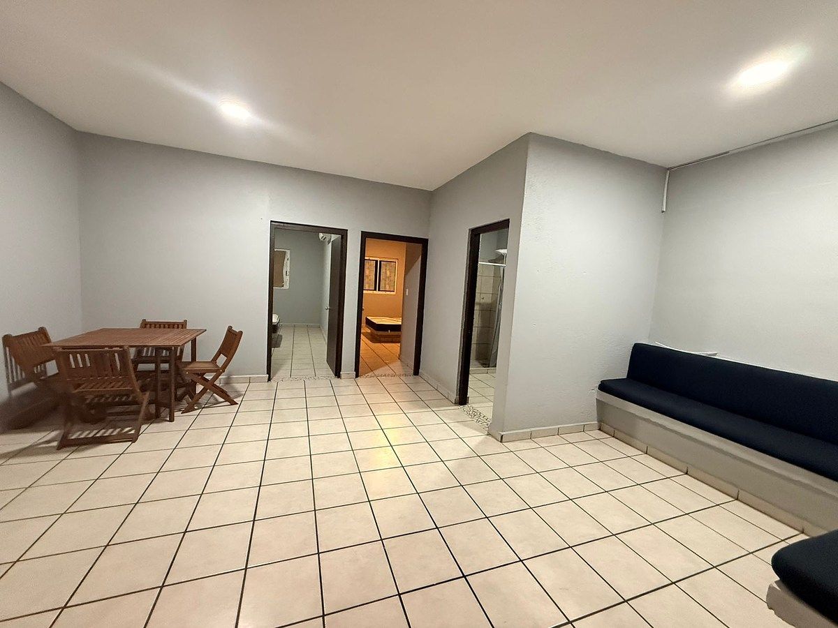 3 de 12: semiamueblado