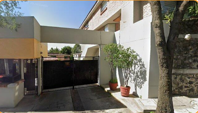 Casa en condominio | 4 recámaras | 3 estacionamientos | A 5 min del Hospital Áng - foto 1