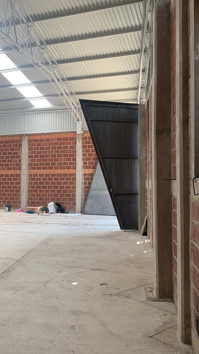 4 de 7: Puerta a dos hojas