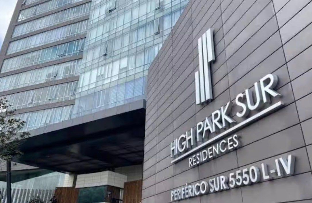 12 de 20: Entrada por cupos del edificio