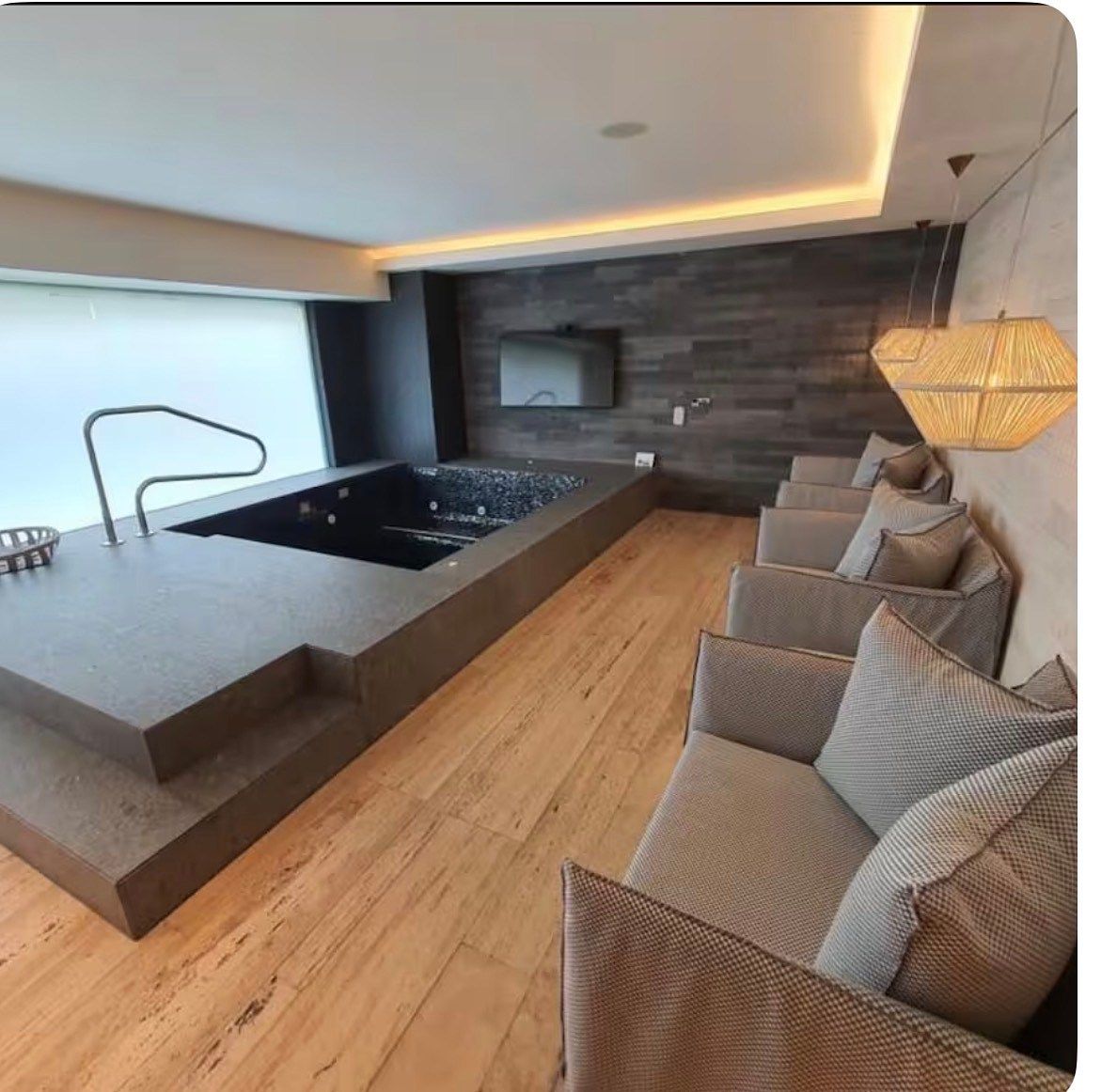 16 de 20: Jacuzzi hombre