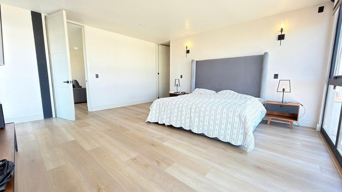 9 de 10: AMPLIAS RECAMARAS CON BAÑO INDEPENDIENTE