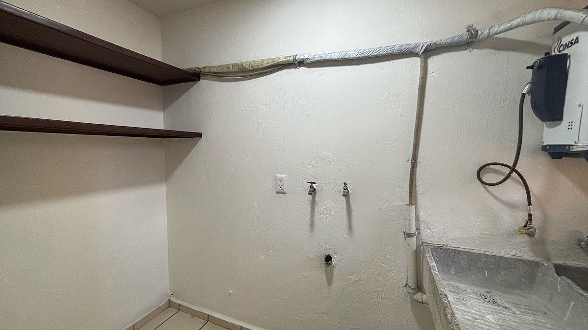 16 de 43: Area lavado independiente