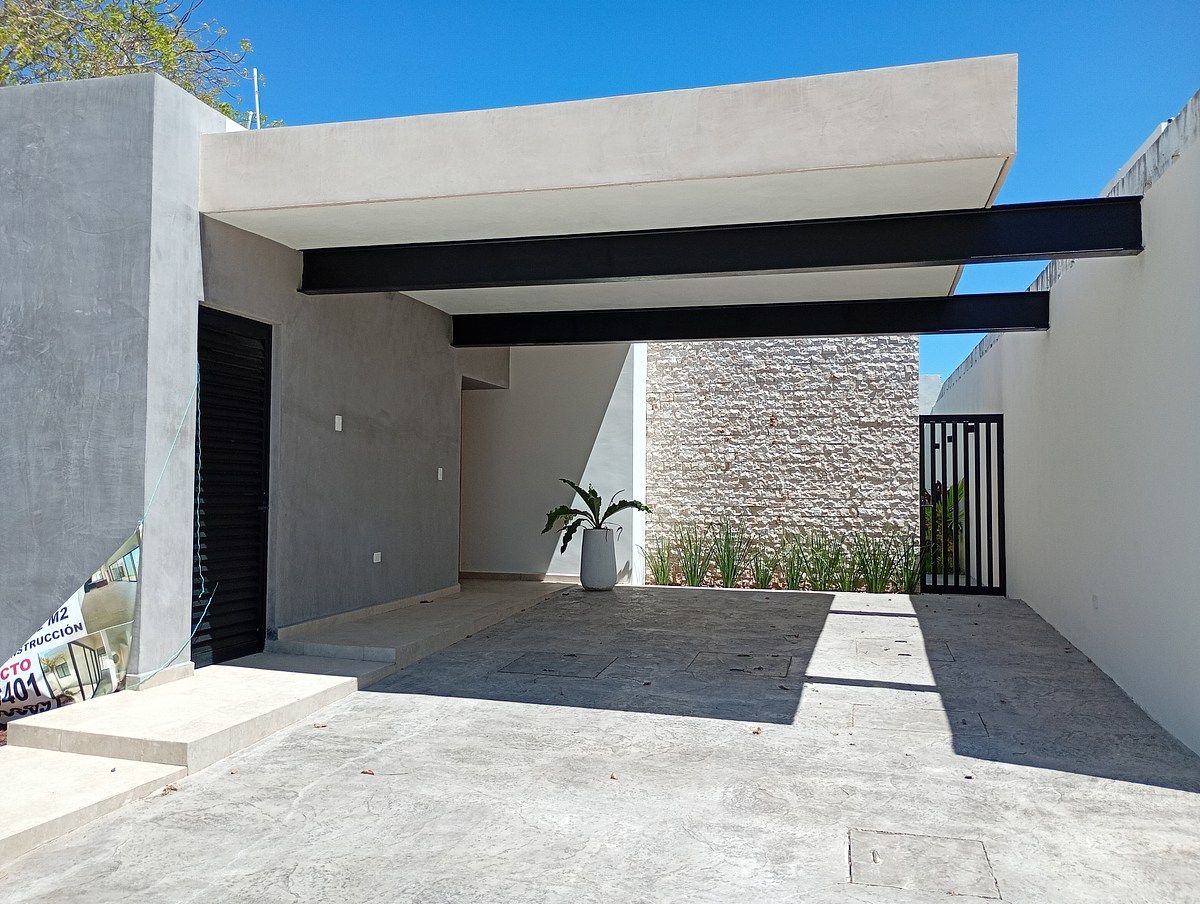 Venta de casa en privada, un piso, alberca, 2 recámaras y amenidades, en Mérida. - foto 2