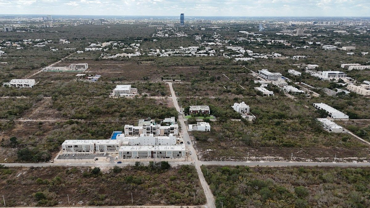 EN VENTA TERRENO EN ESQUINA UBICADO EN TEMOZÓN NORTE - foto 4