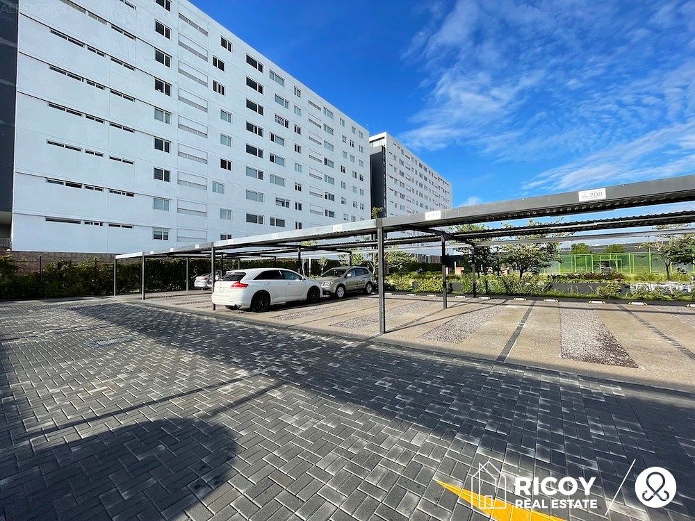 26 de 27: Estacionamiento