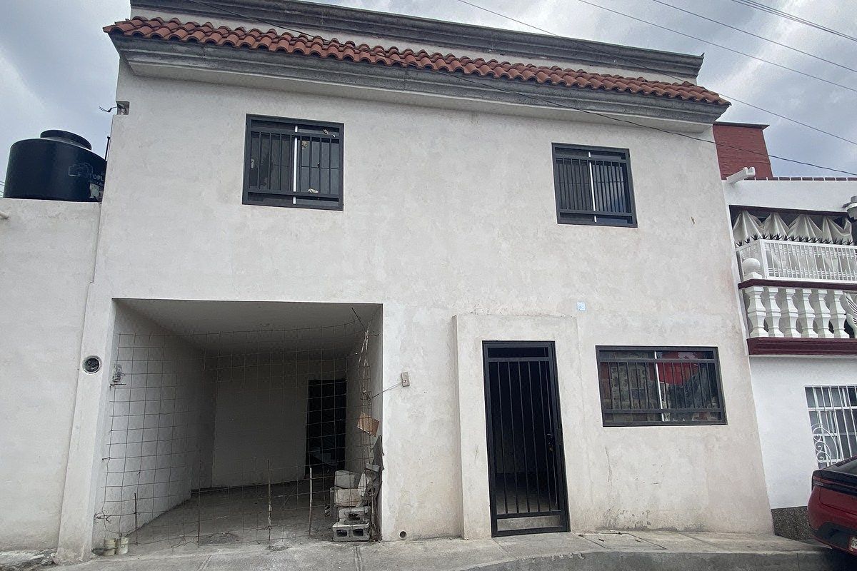 Casa Nueva en VENTA en col. Landín