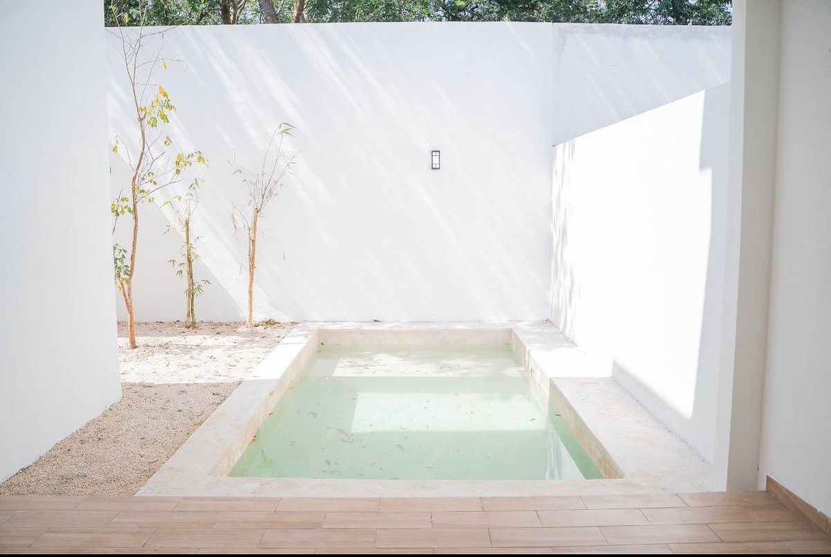 4 of 11: PISCINA DE 4.5 X 3