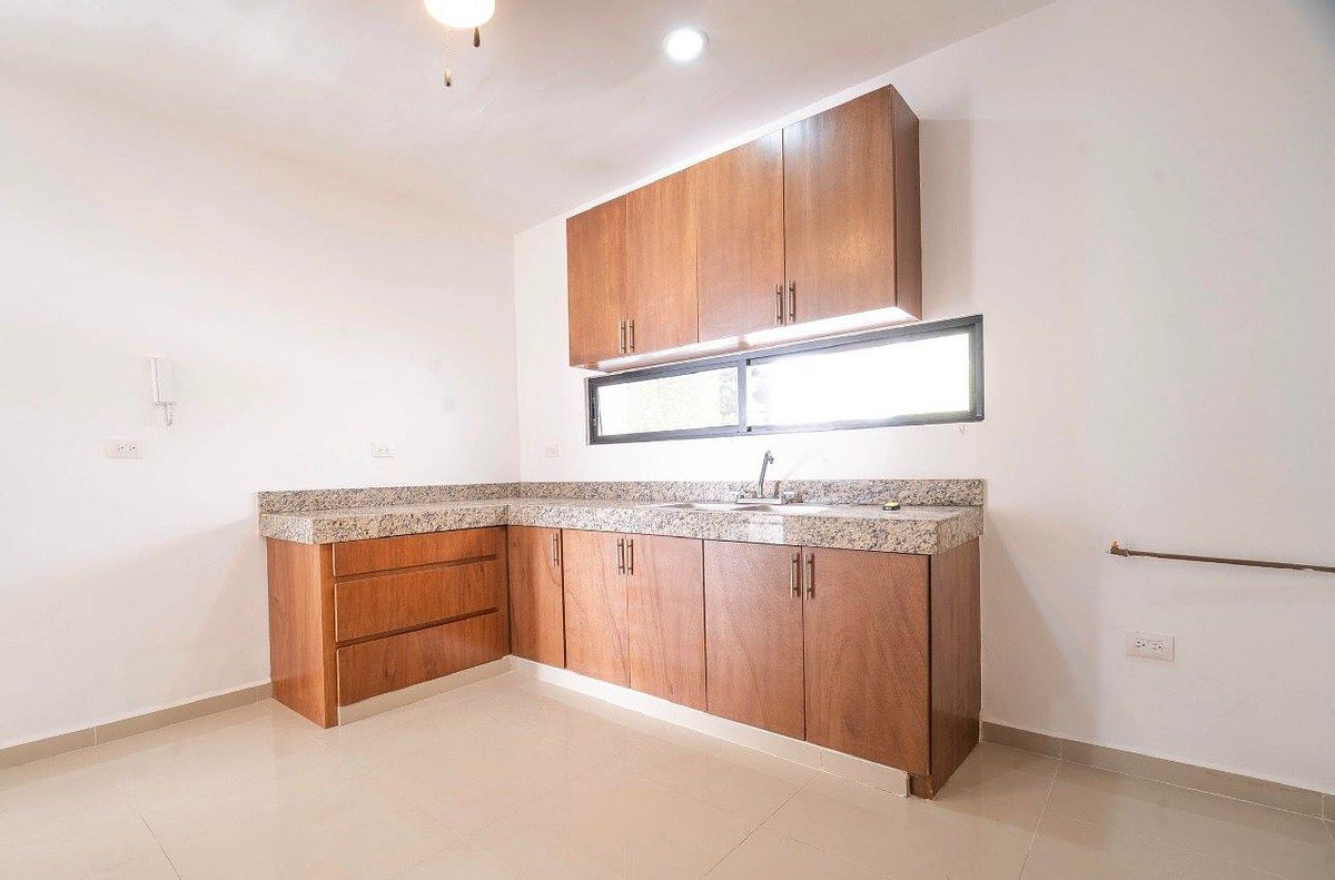 7 of 11: COCINA CON CARPINTERIA NUEVA