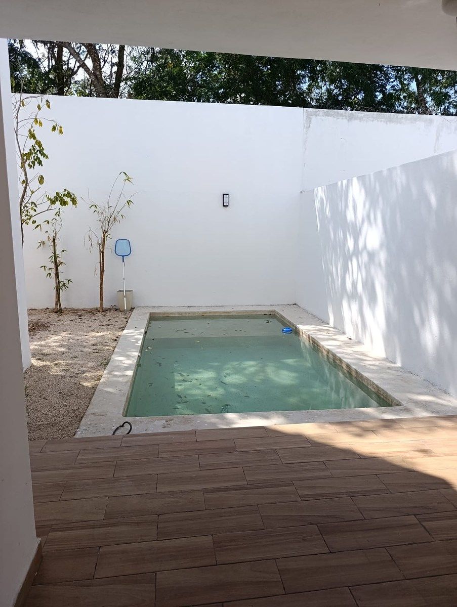 10 of 11: PISCINA CON BAÑO PARA LA PISCINA