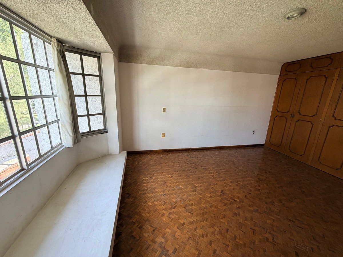 30 de 36: RECAMARA SECUNDARIA