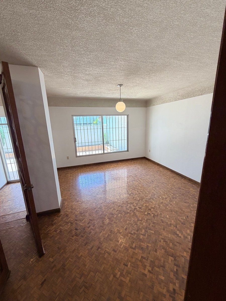 16 de 36: COMEDOR DE LA CASA