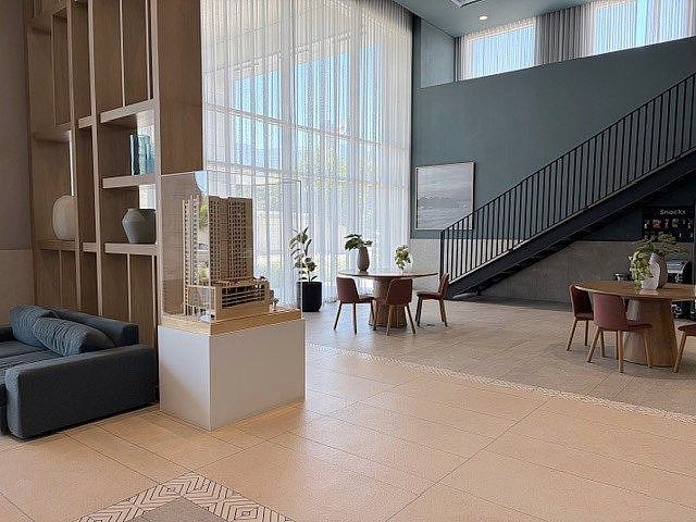 14 de 20: AMENIDADES: Lobby