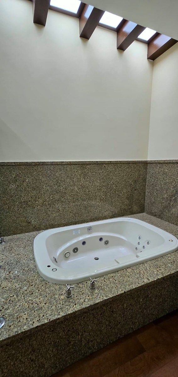 18 de 23: Tina de baño Rec. Principal