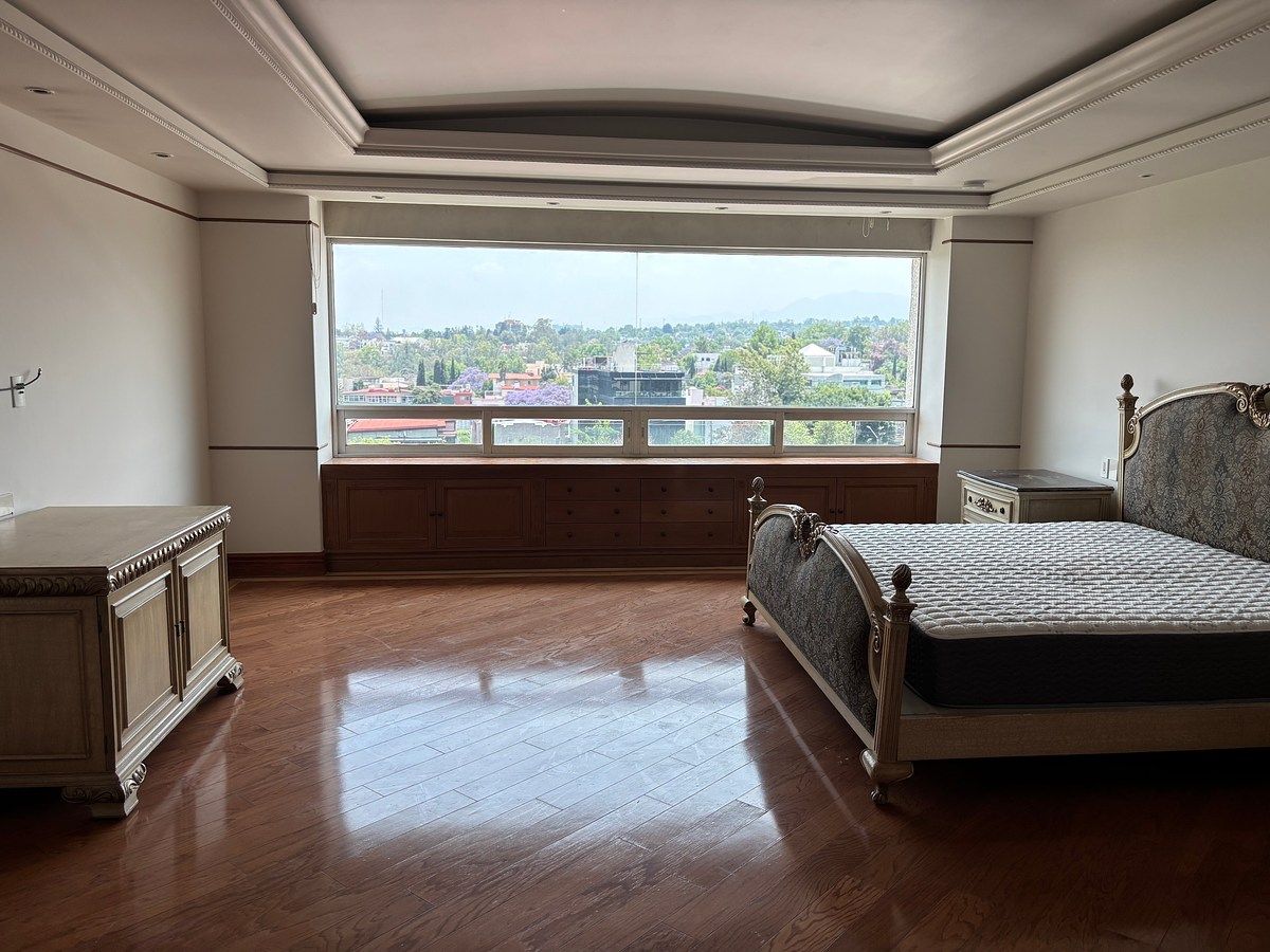 24 of 29: Recamara principal