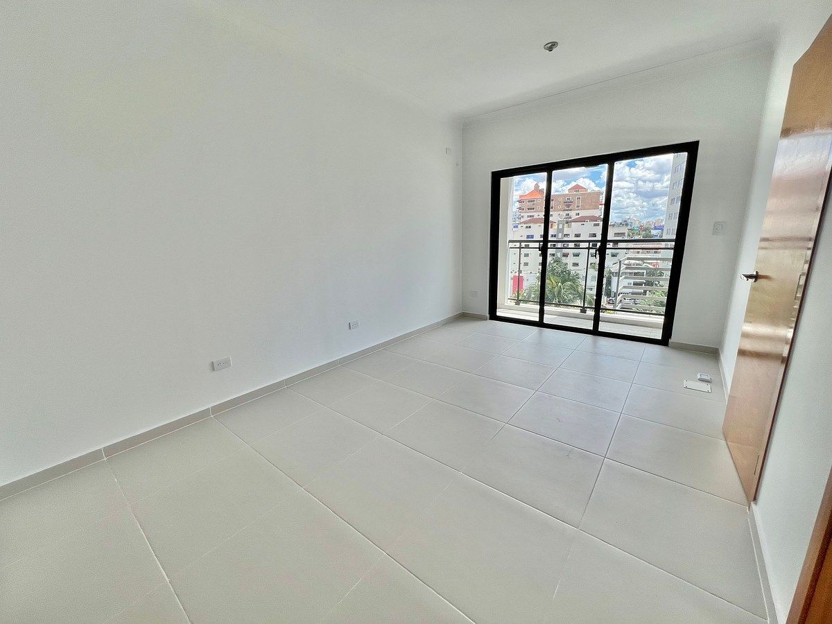 Se alquila apartamento de 1 habitación en Torre Familiar. Evaristo Morales, foto 1 de 10