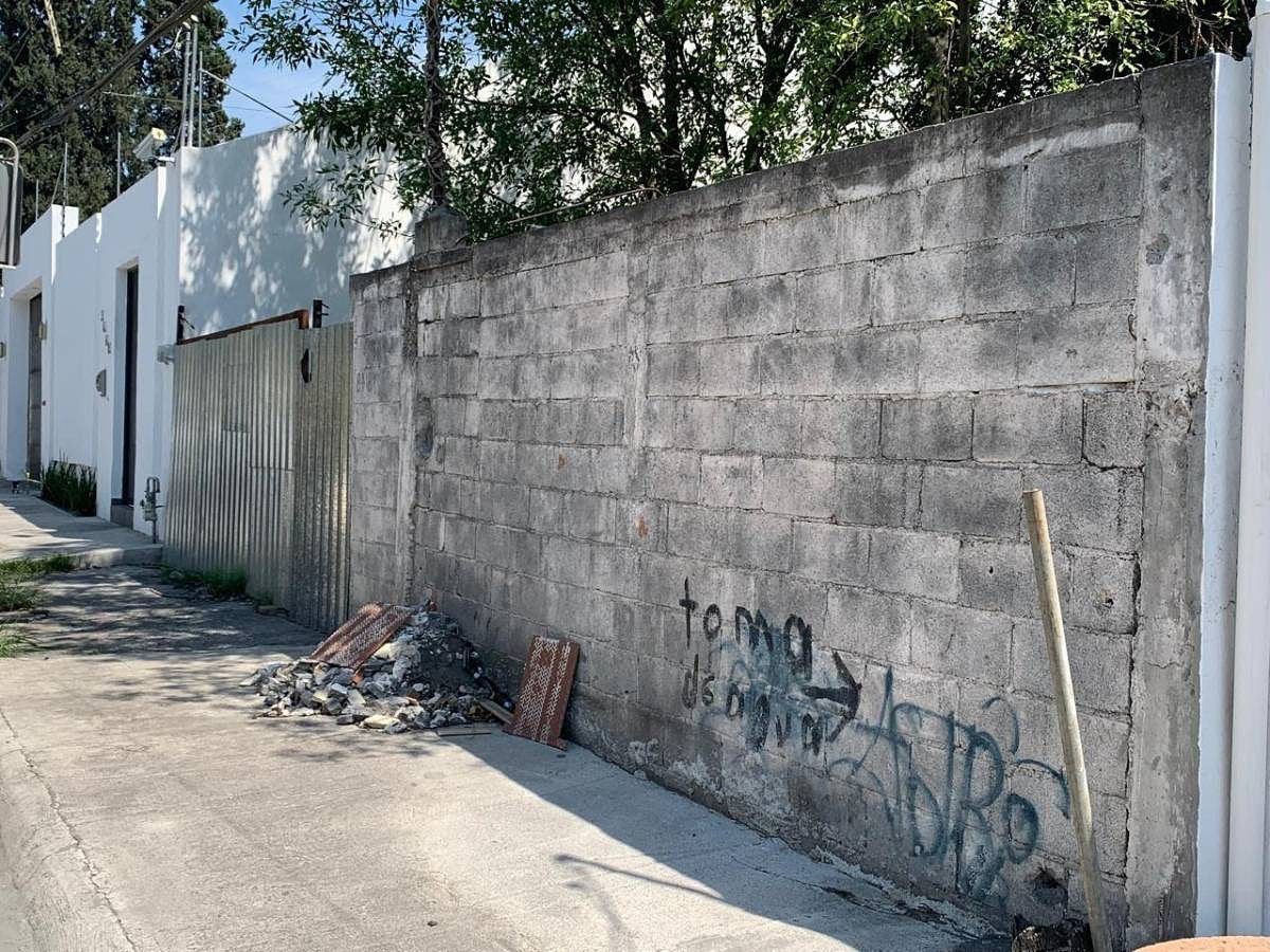 Terreno en Venta en Col. Granja Postal, Monterrey