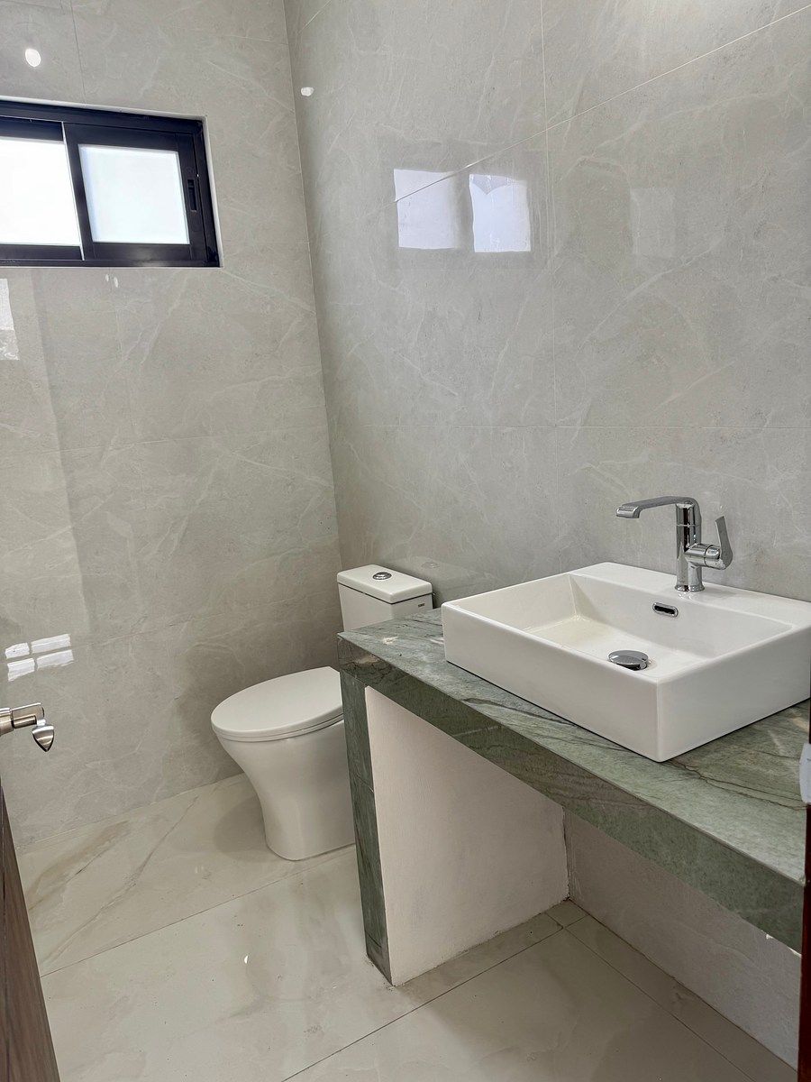 7 de 17: Baño de Visitas