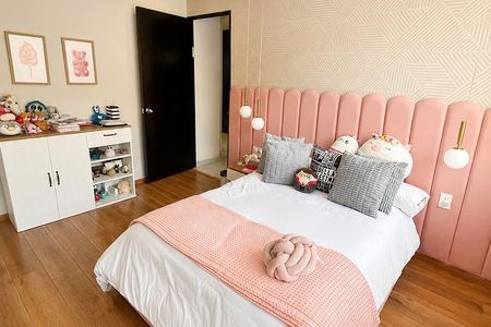 I am selling an apartment in Interlomas