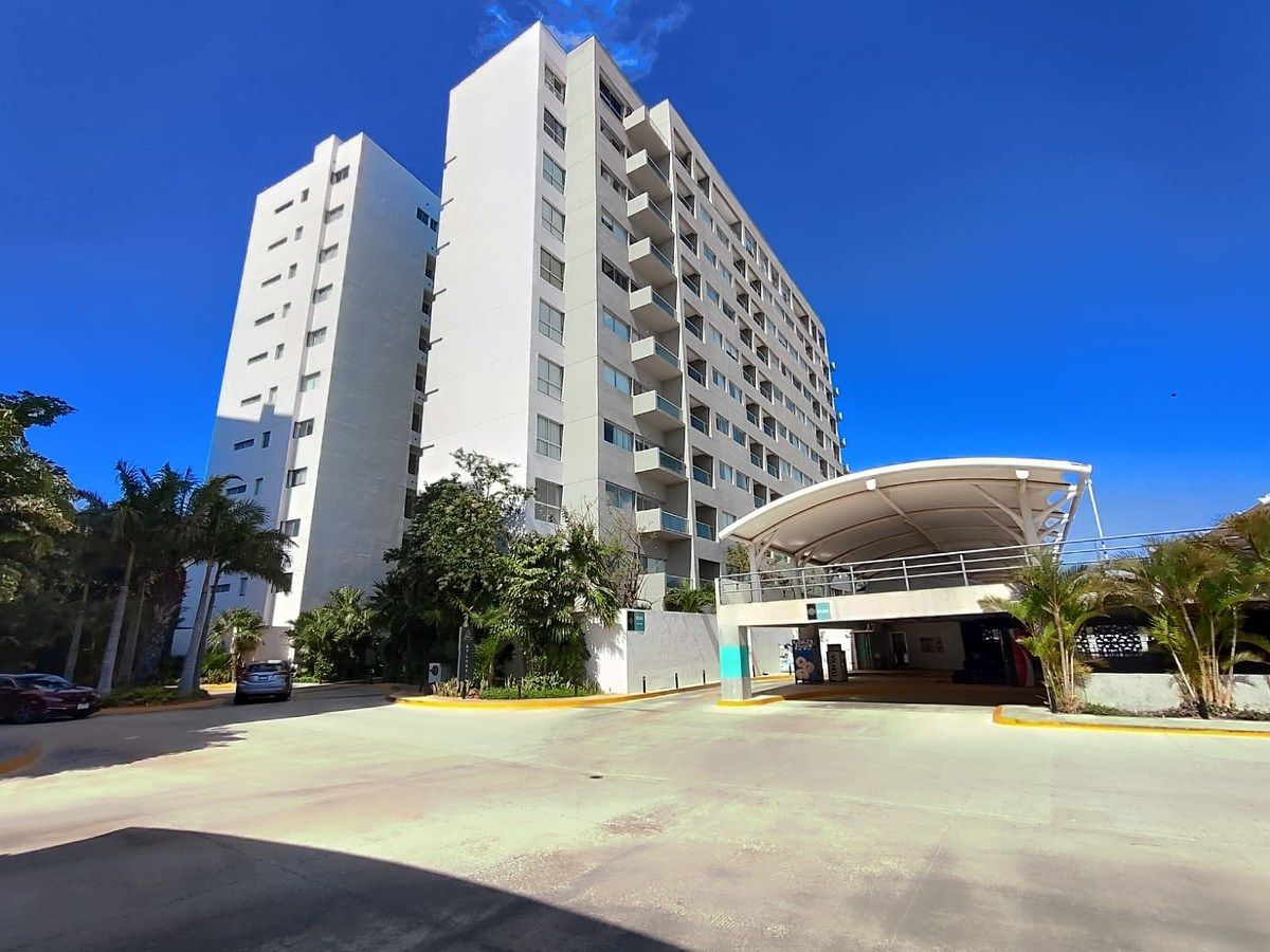 14 de 15: estacionamiento