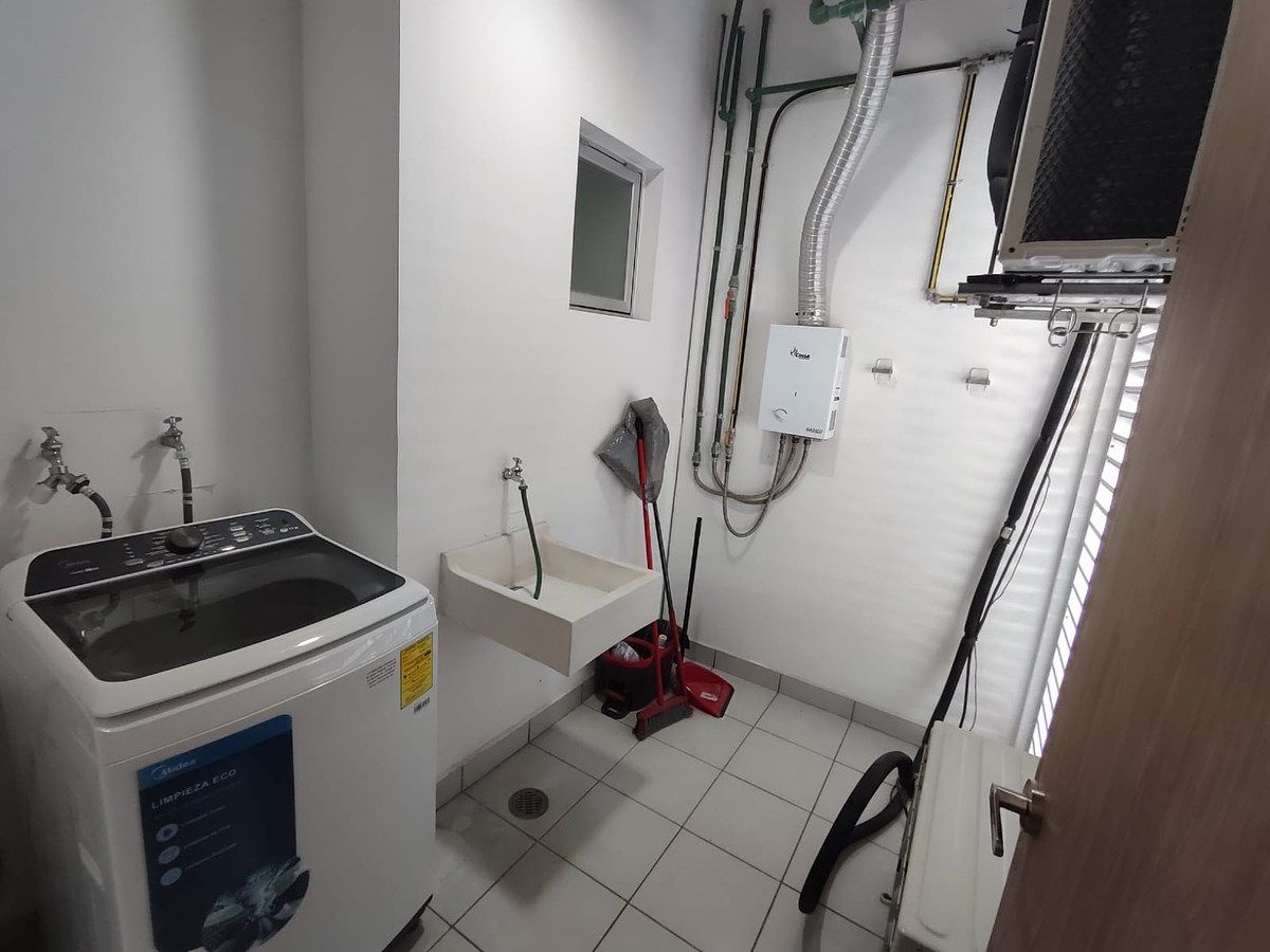 11 de 15: área de servicio, lavadero