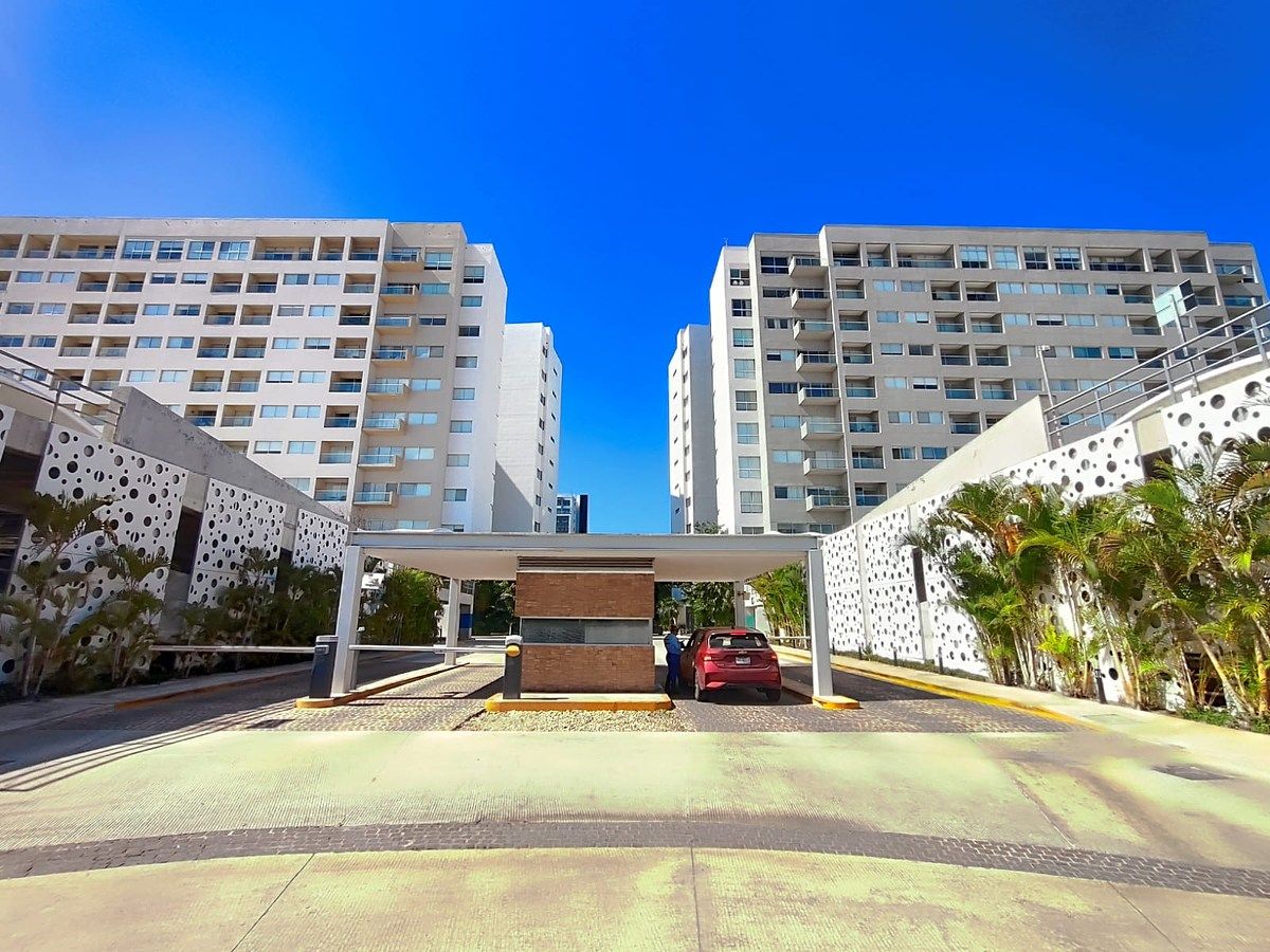 1 de 15: Torre Atlántida