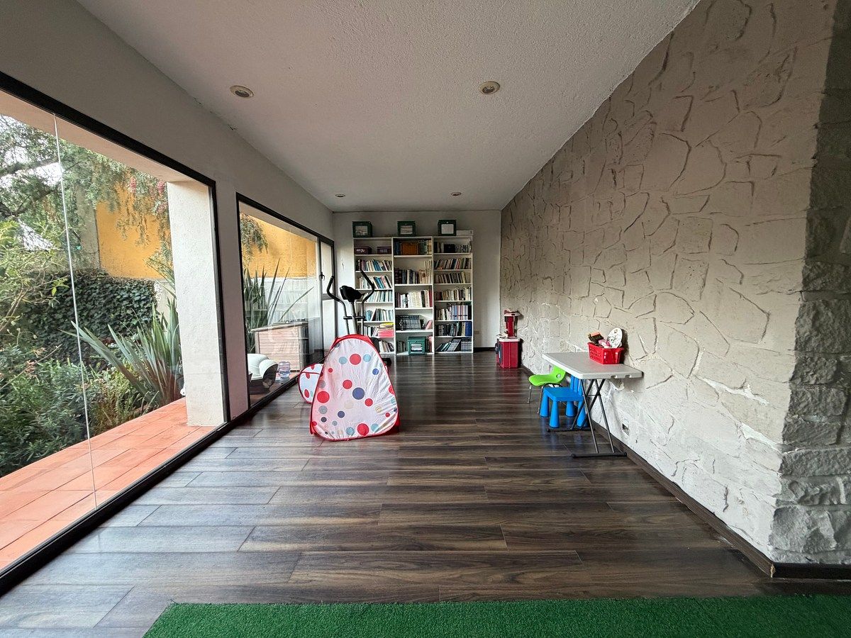 8 de 33: Salón de fiestas