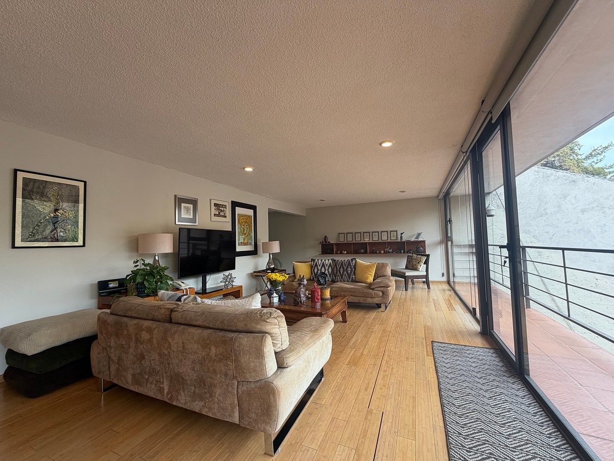 1 de 33: Sala y comedor