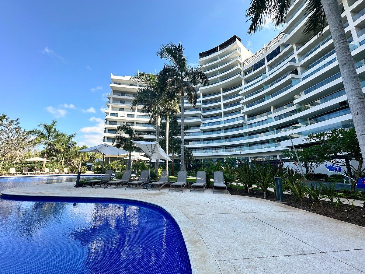 EXCLUSIVO PENTHOUSE EN VENTA, UBICADO EN MERIDEN CABO NORTE - foto 1