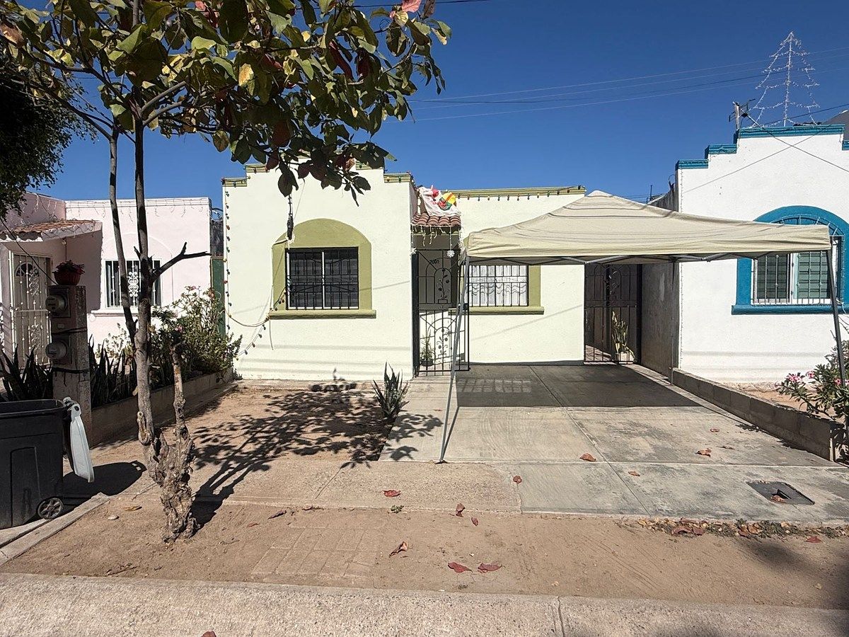 FACHADA, foto 1 de 21