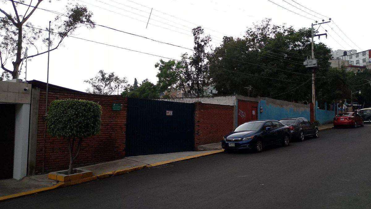 1 of 19: FACHADA DEL INMUEBLE