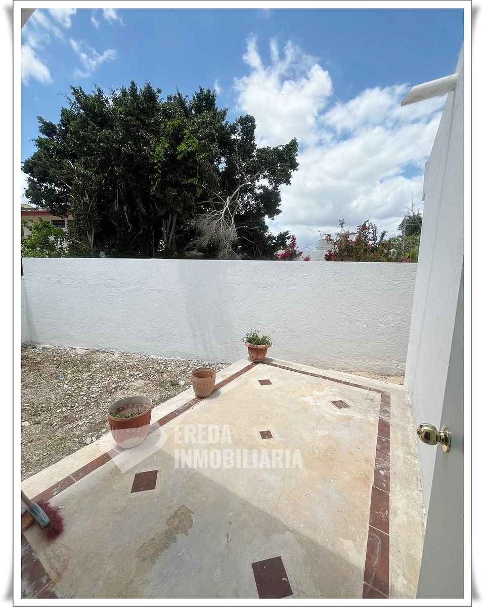 6 of 11: Terraza posterior