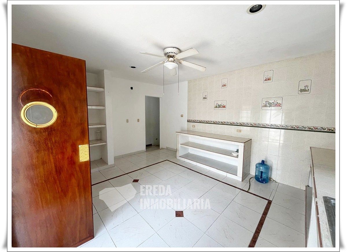 10 of 11: Amplia cocina