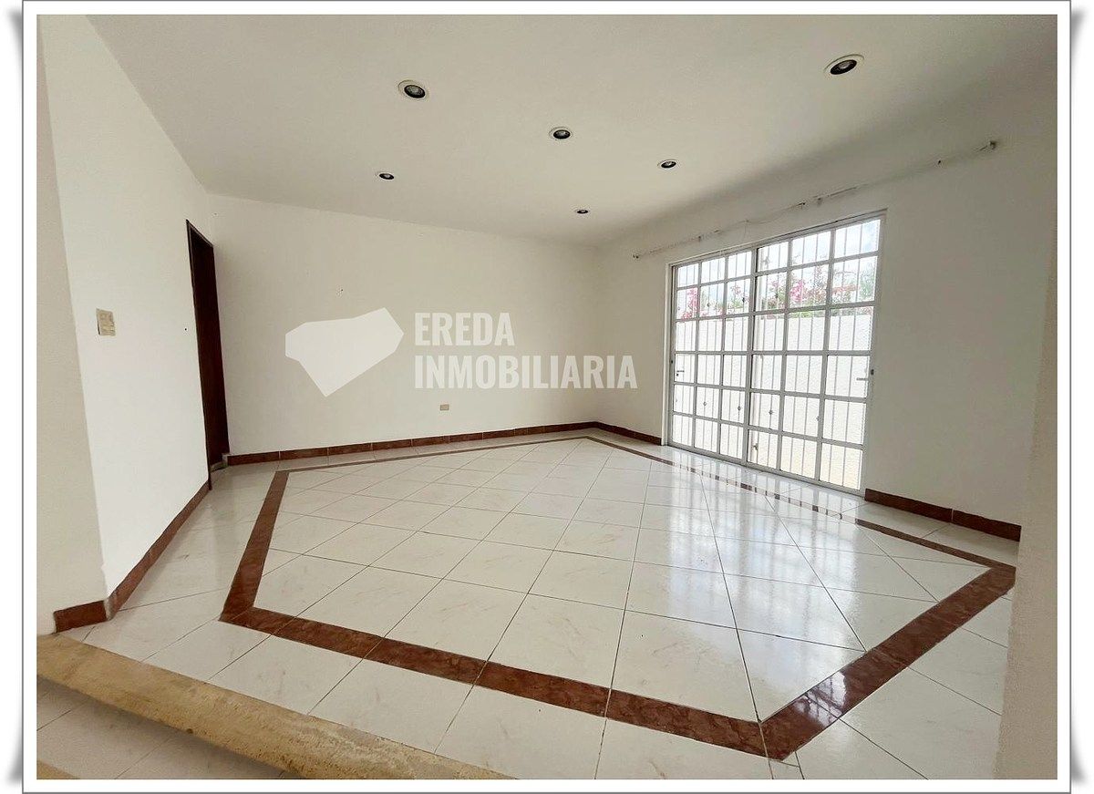 4 of 11: Comedor a desnivel