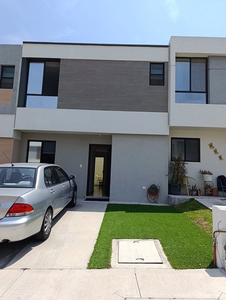 House for Sale in Zakia - foto 1
