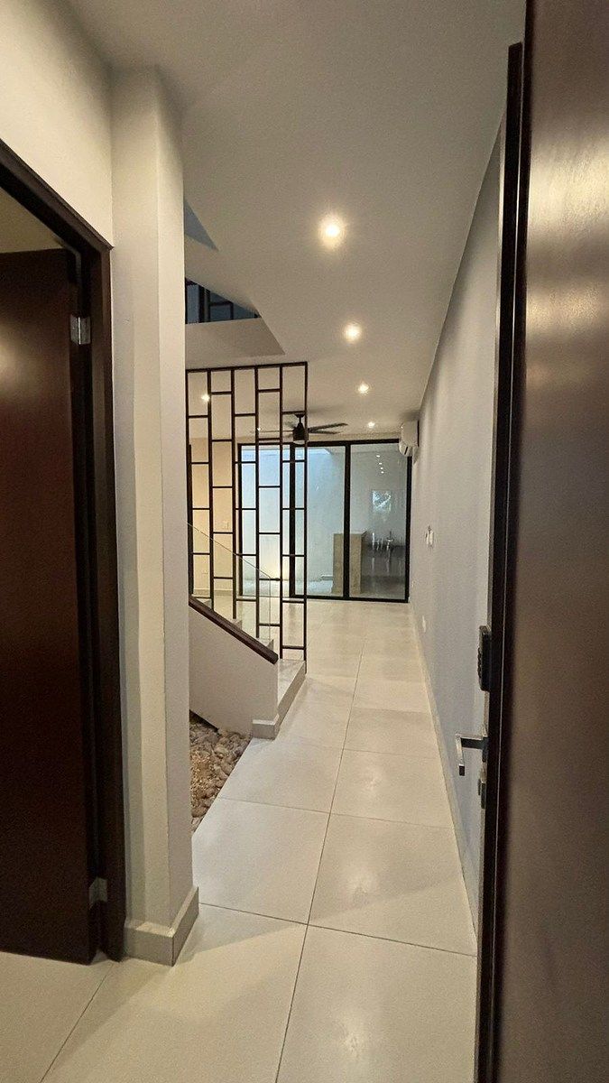 SALE TOWNHOUSE IN MONTEBELLO IDEAL FOR RESIDENTIAL OR COMMERCIAL USE - foto 5