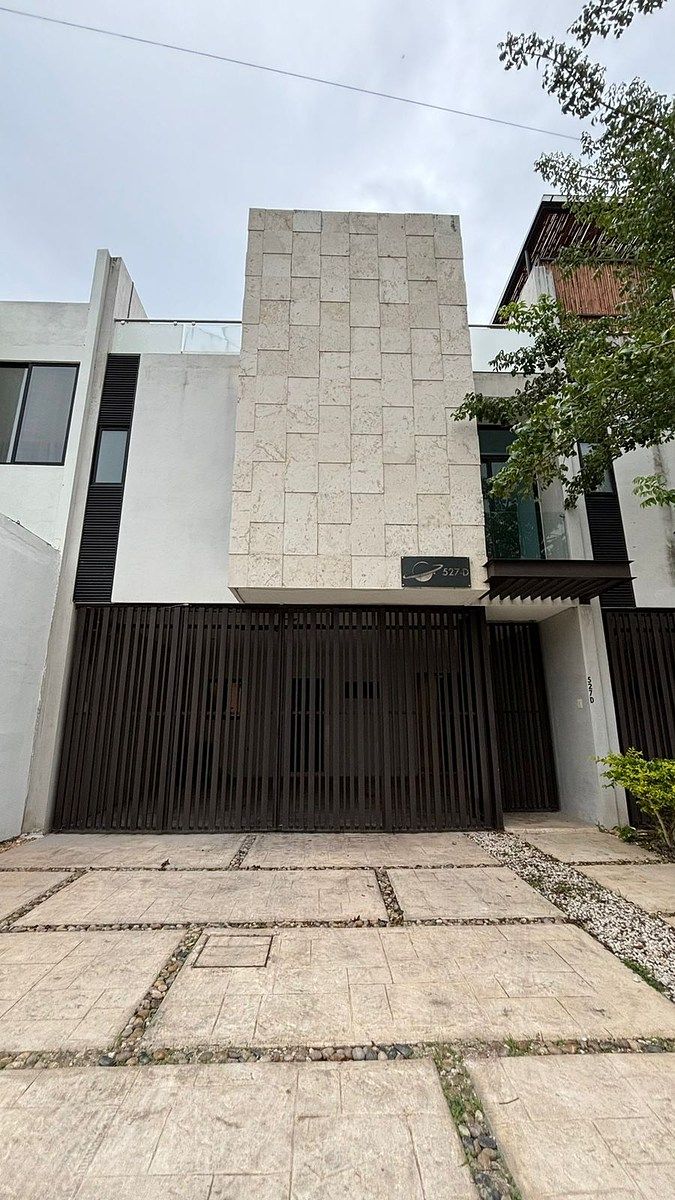 SALE TOWNHOUSE IN MONTEBELLO IDEAL FOR RESIDENTIAL OR COMMERCIAL USE - foto 4